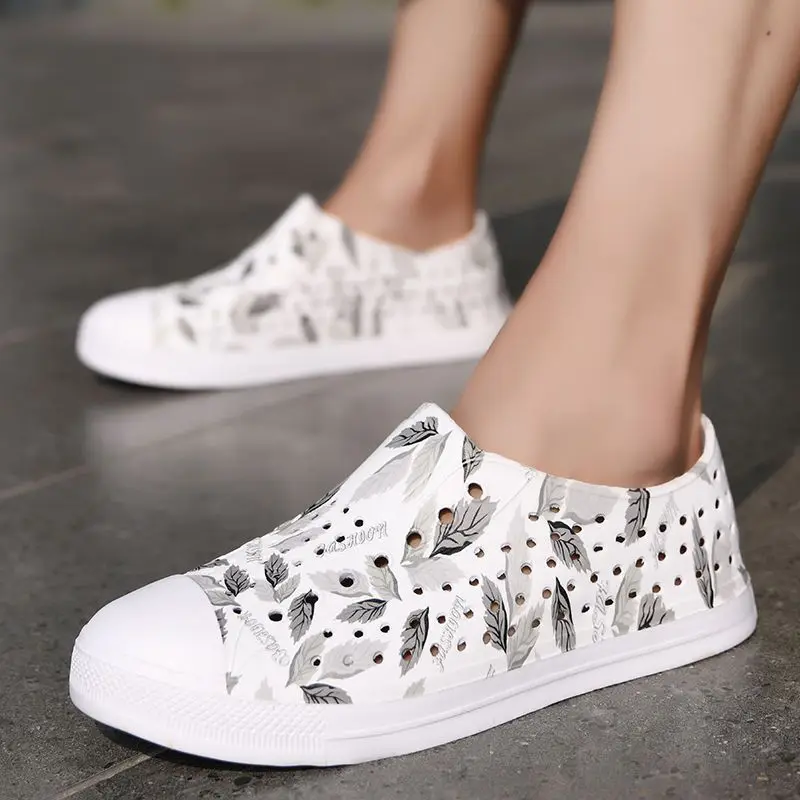 

Мягкие мужские туфли с закрытым носком и отверстиями, пляжная летняя распродажа 2025, распродажа высокого качества, трендовые повседневные мужские сандалии на открытом воздухе