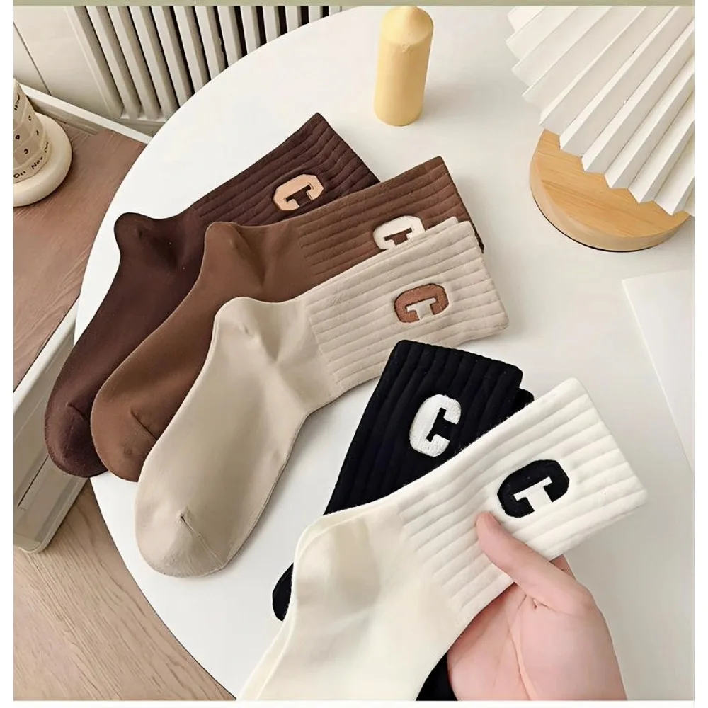 1/5 Pairs Spring and Autumn Socks, Casual Sweat Absorbing and Breathable, Black and White Sports Socks, Multi functional socks