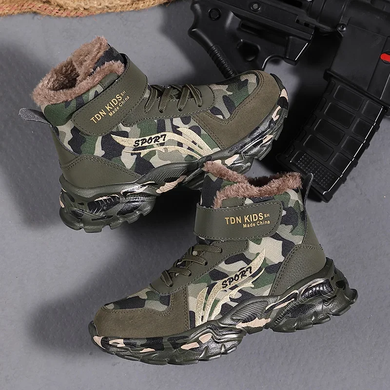 Botas de neve camufladas para crianças e adolescentes, tênis grosso e quente, botas de peles artificiais para crianças, tendência, inverno, 2024