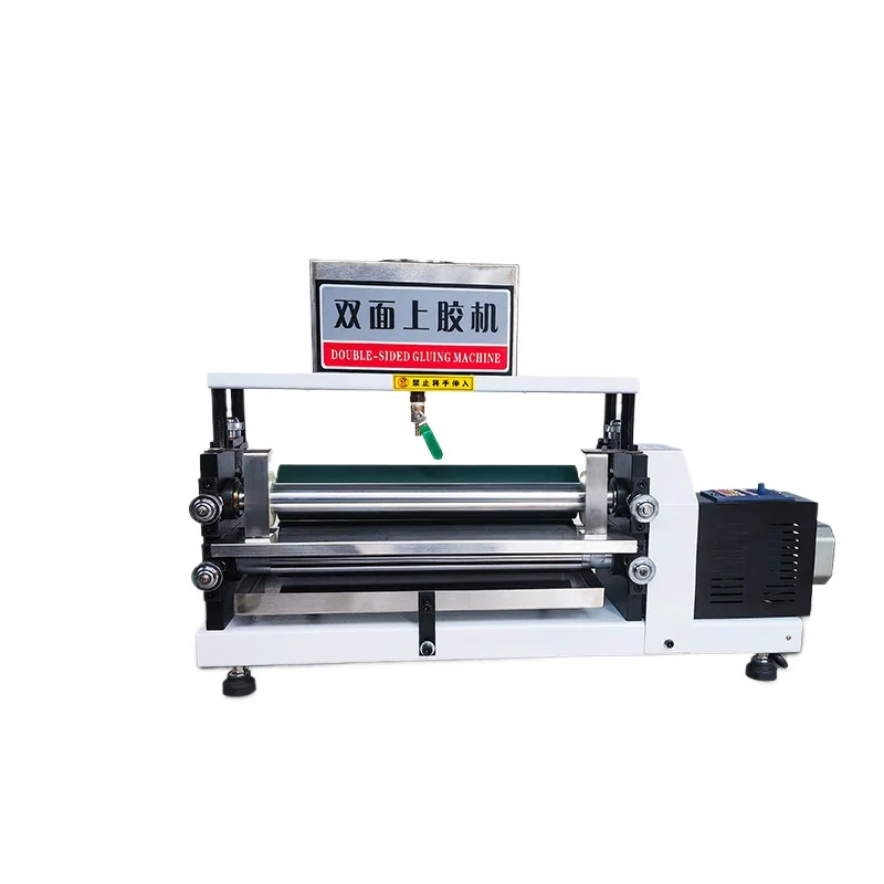 

Double-sided white glue leather veneer bot manipulation gluing machine