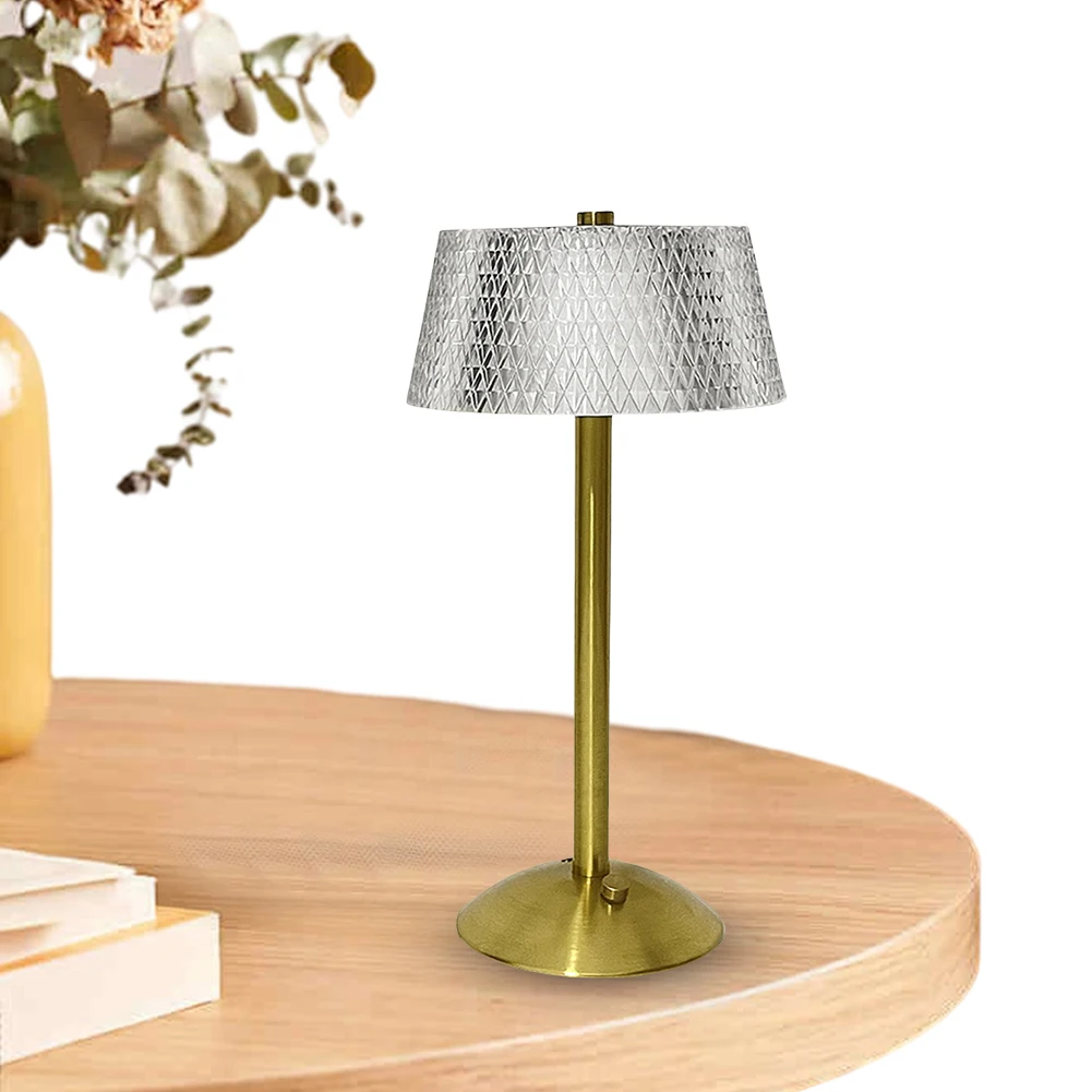 

Crystal Table Lamp Metal Bedside Lamp Touch Control Portable Reading Light 3 Light Colors Simple Night Light for Restaurant Bar