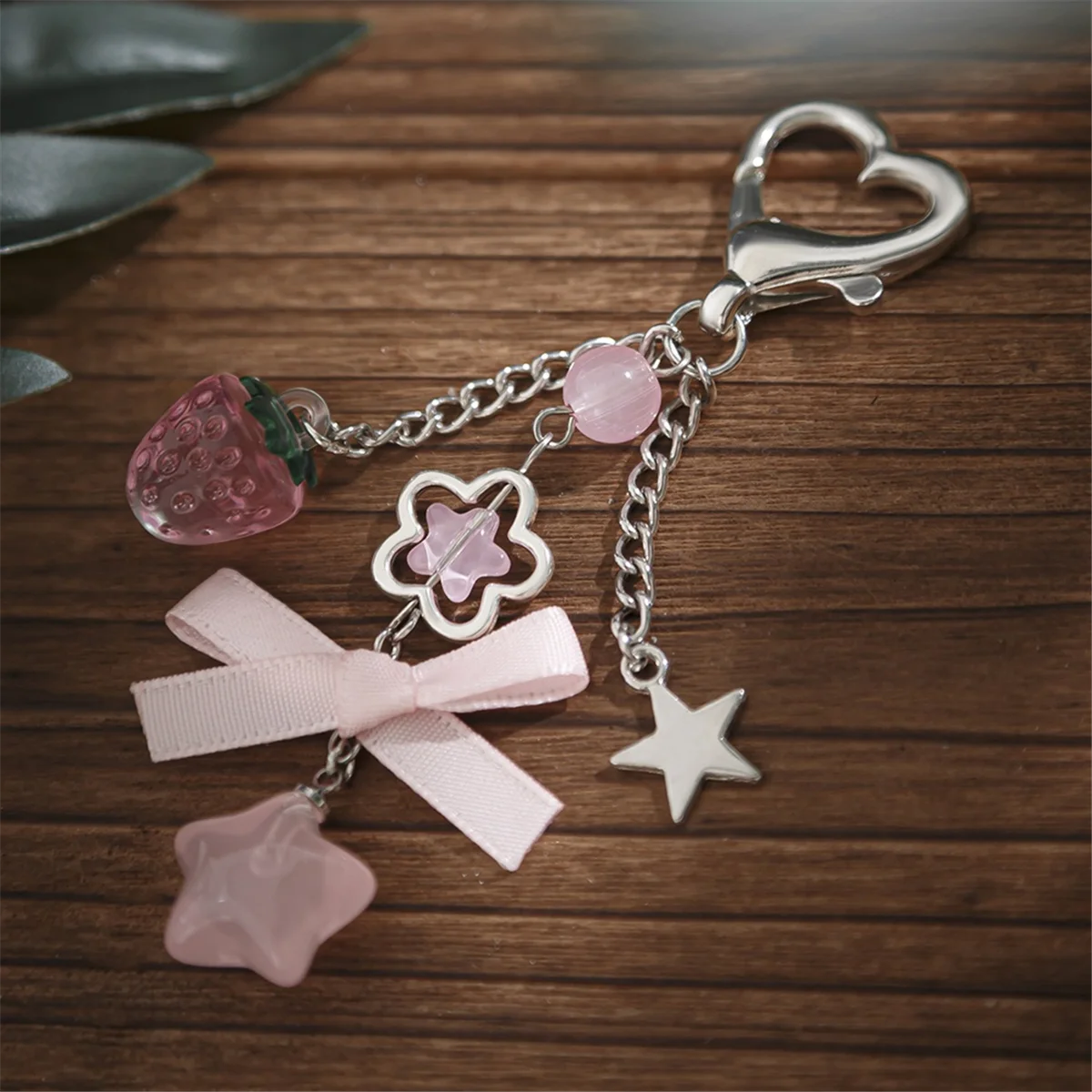 AOAO-Fresh and Sweet Strawberry Bow Keychain Star Heart-Shaped Jewelry Keychain