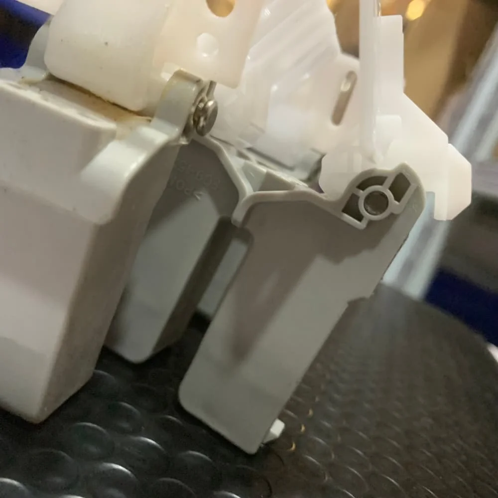 

5X FL3-6313-000 FL4-2050 Шарнир ADF правый левый для Canon IR 1430 1435 C1225 C1325 C1335 ADV C250 C350 C351 MF810 MF820 MF830