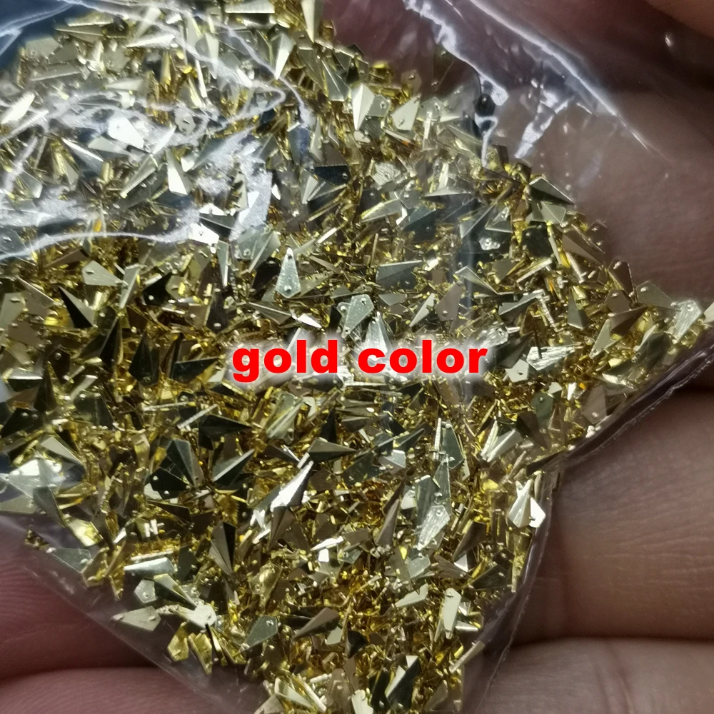 ساعة معدنية ثلاثية الأبعاد مزودة بمؤشر ساعة ، شكل هرمي فضي لامع ، بلون ، من من من من من من من من من من من من من ومن ومن ومن ومن ومن ومن ومن ومن ومن ومن ومن ومن ومن ومن ومن ومن ومن ومن ومن ومن ومن ومن ومن ومن ومن ثم