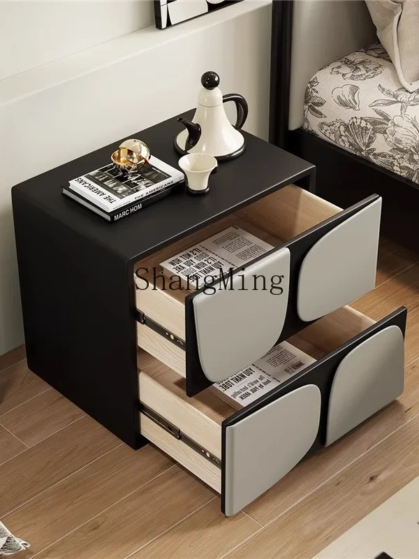 ZYY بسيطة الحديثة خشب متين منضدة كريم وابي سابي نمط ضوء فاخر الراقية غرفة نوم المنزل خزانة صغيرة بجانب السرير #5