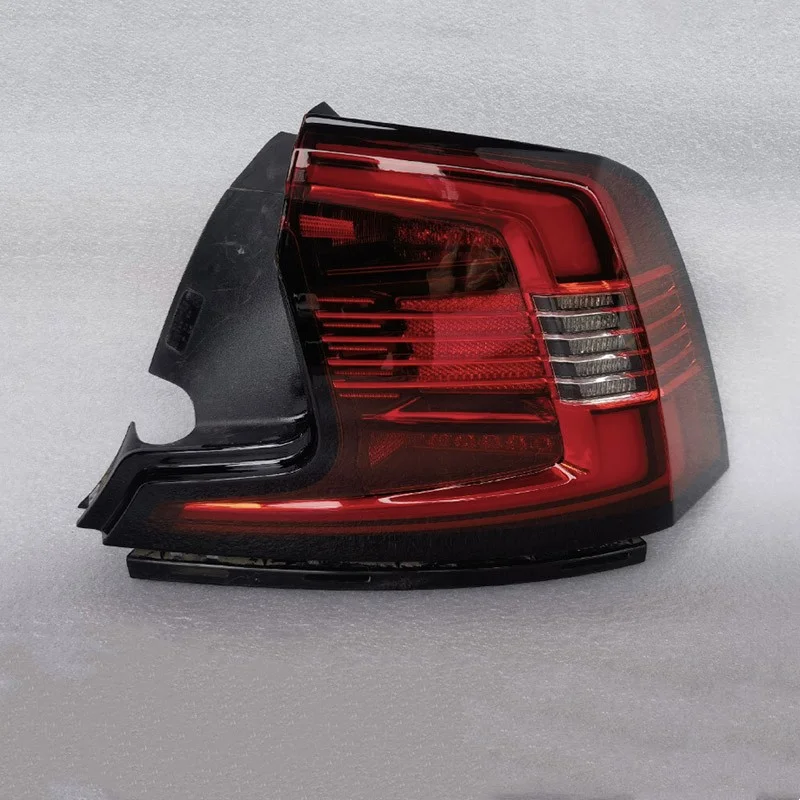 

For Applicable to Volvo S40 S60 S90 XC40 original dismantled rear tail light brake light left and right old model new