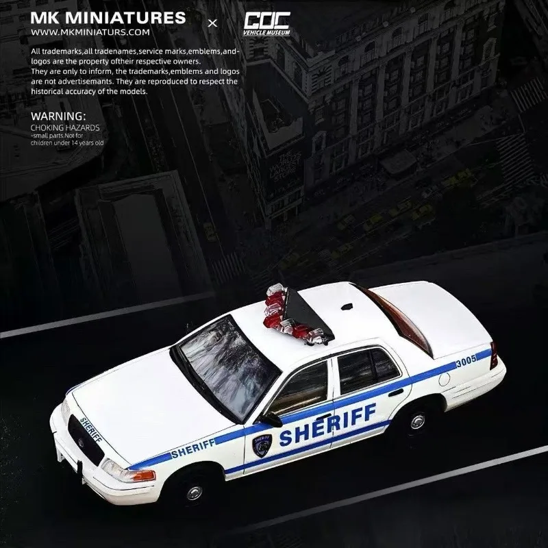 GOC 1/64 Santa Monica DUI Awareness Vehicle Police Car CV  Alloy Car Model Collection Model Christmas Gift Gifts for Men