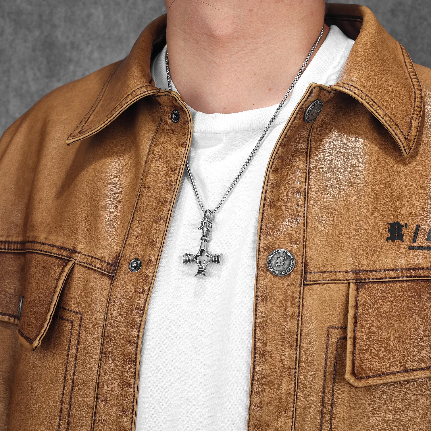Wolf Hollow Cross Men Necklaces Stainless Steel Pendant Chain Women Fashion Jewelry Punk New In Accessories Gifts Wholesale