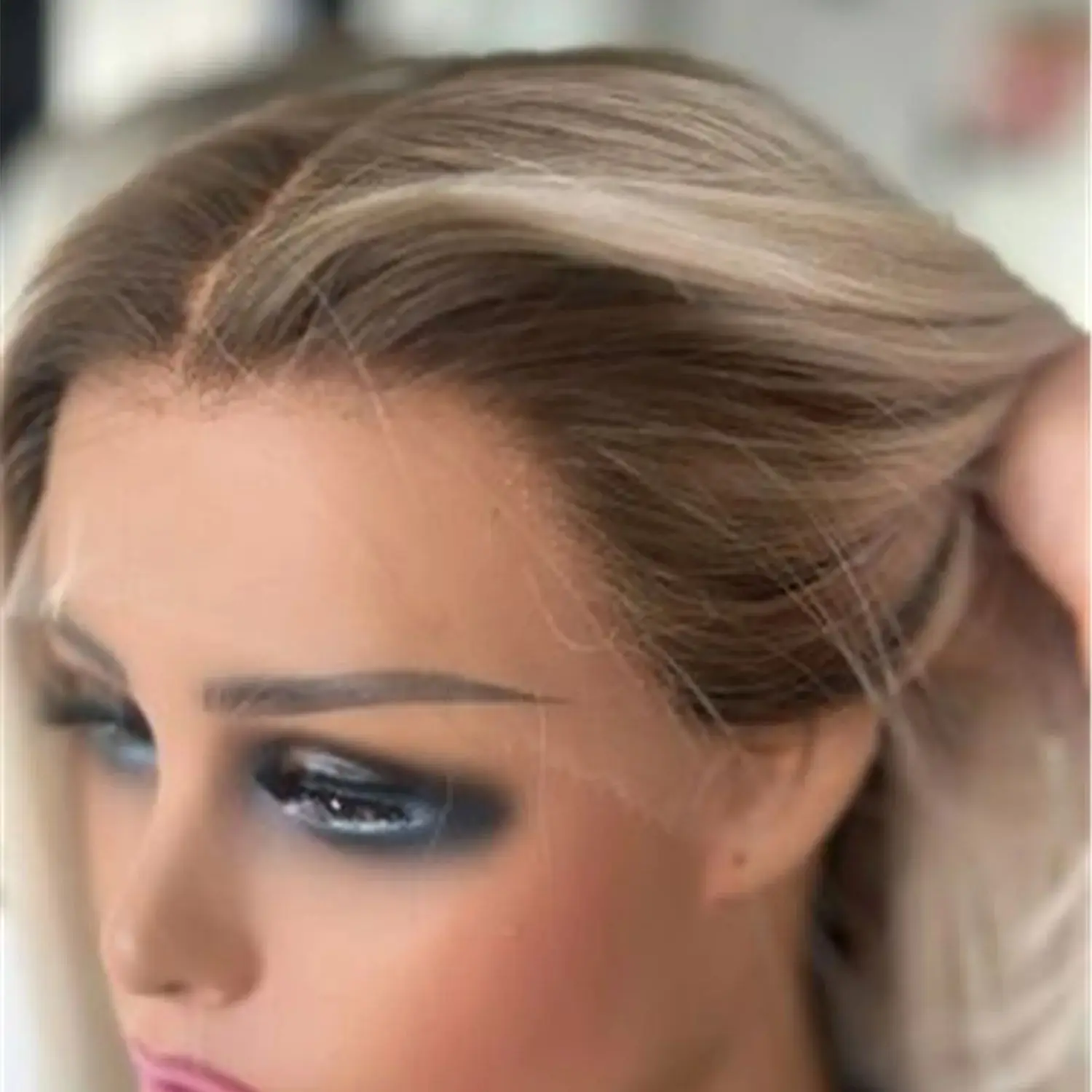 

Bob Natural Straight Wigs 150% High Density Icy White Blonde High Quality Synthetic Lace Wig Short Realistic Look Hairline Wigs