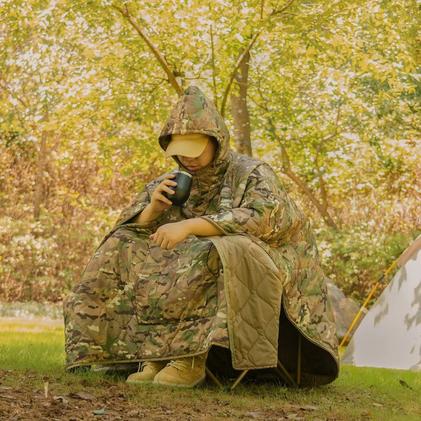 Sleeping Bag Poncho Warm Hooded Sleeping Cloak Camping Poncho Quilt Water-Resistant Thermal Cape Blanket Full Body Wrap