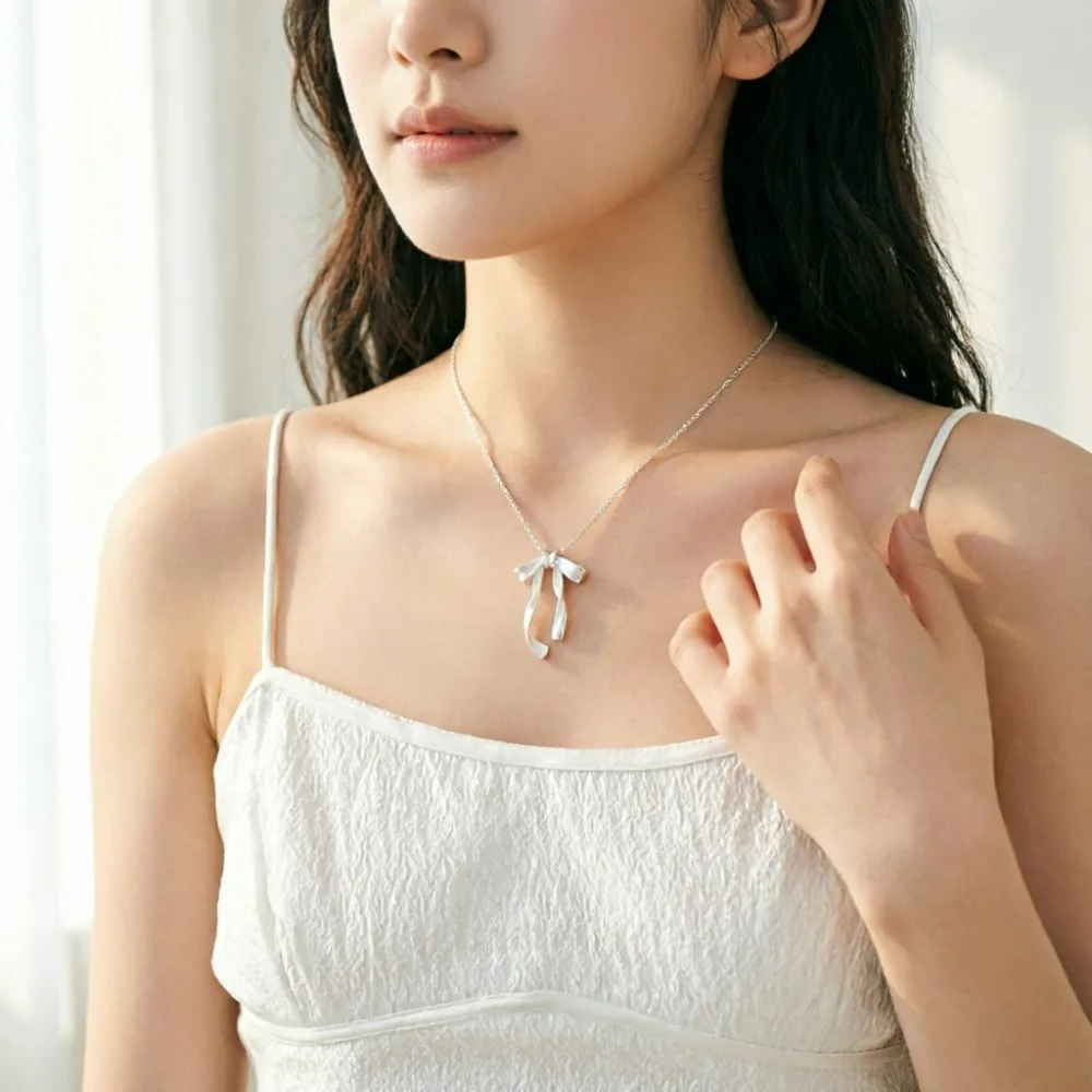 New Exquisite Clavicle Chain Elegant Scrub Bow Pendant Necklace For Women Girls Temperament Collar Chain Jewelry Accessories