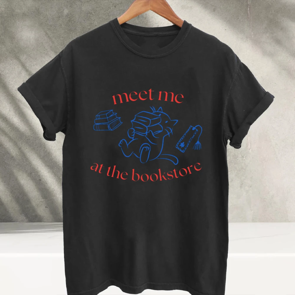 Meet Me At The Bookstore Cute Cat Stack Books Graphic T-Shirt Men Bookworm Simple Line Art Print Casual Cotton Short Sleeve Tees