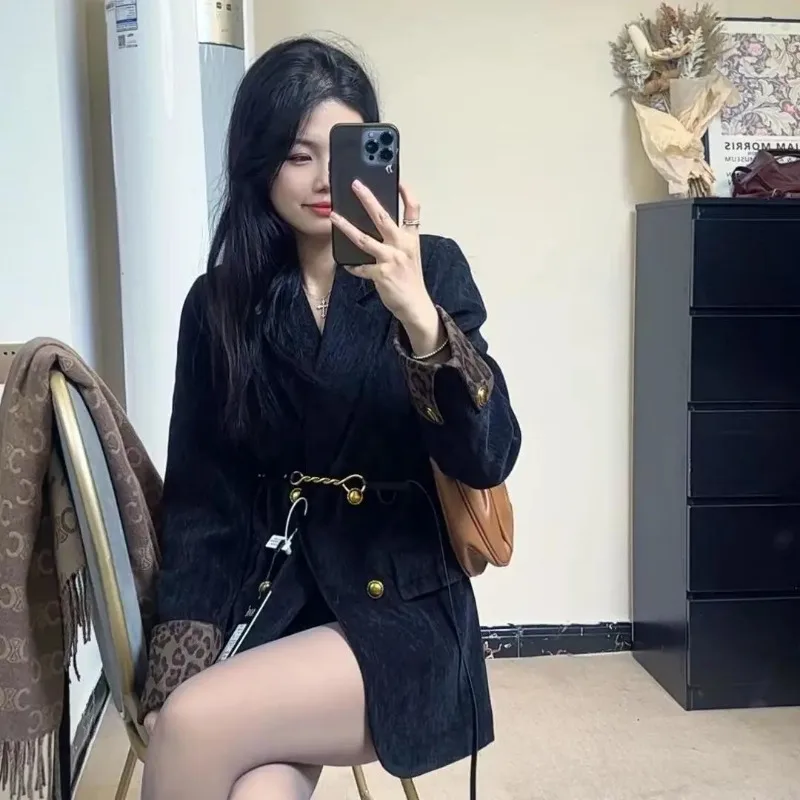 

Женский осенне-зимний корейский стиль, свободный и универсальный повседневный однотонный кардиган с утолщенными пуговицами и длинными рукавами, топ