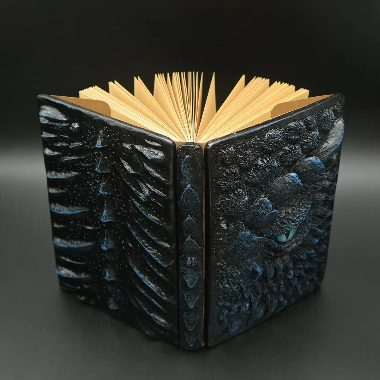 

A5 Dice Notebook Dragon Eye 3D Embossed Resin Dice Book A5 Hardcover Notebook Vintage Dragon Embossed Book for DND RPG Player