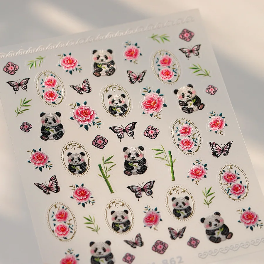 Panda Bambus Blume Schmetterling Muster Totem Figur Pfingstrose Blume Liebe Herz selbstklebende Nail Art Aufkleber Stickerei Maniküre Aufkleber