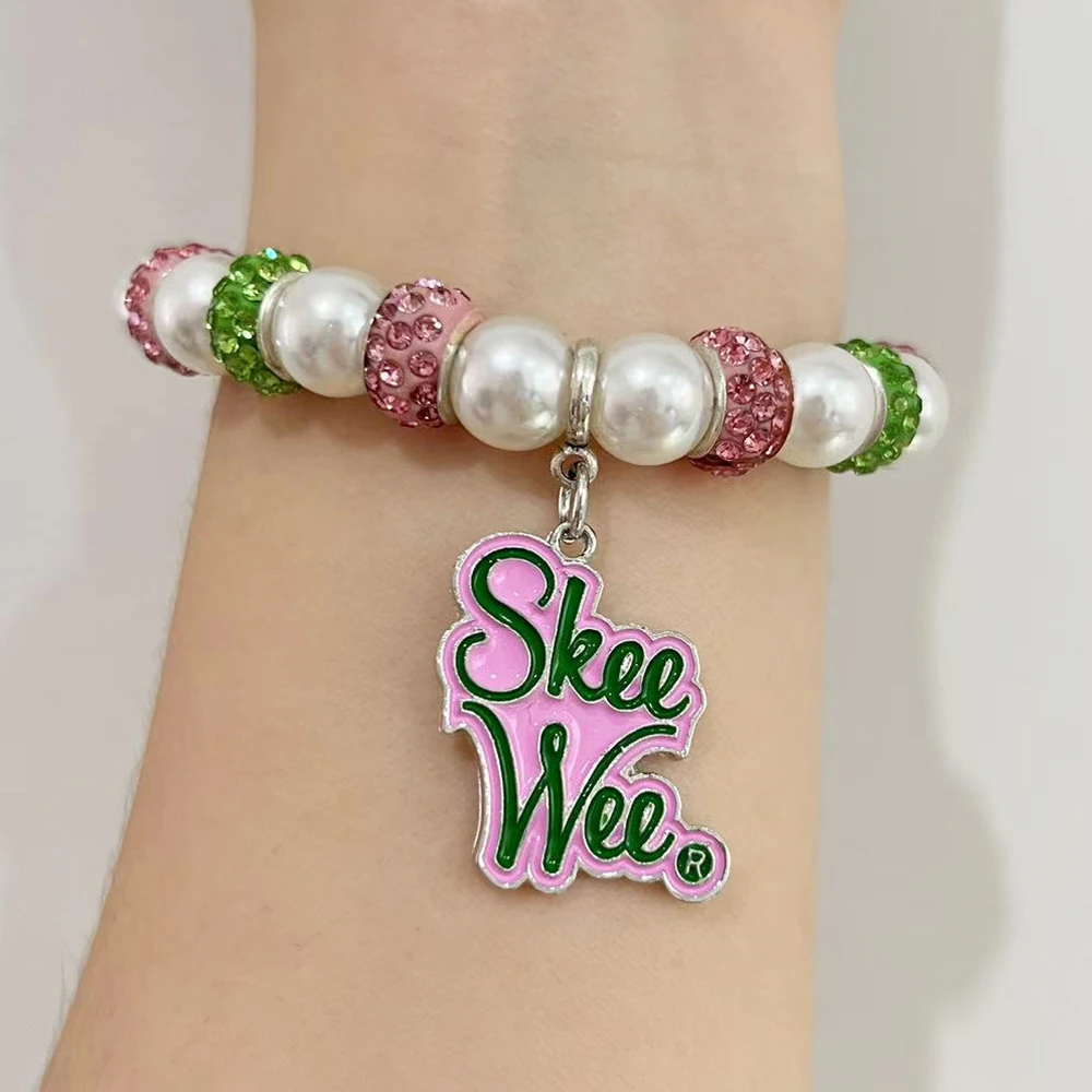 Delicate pink green sisters club symbol ivy letter charm elastic bracelet