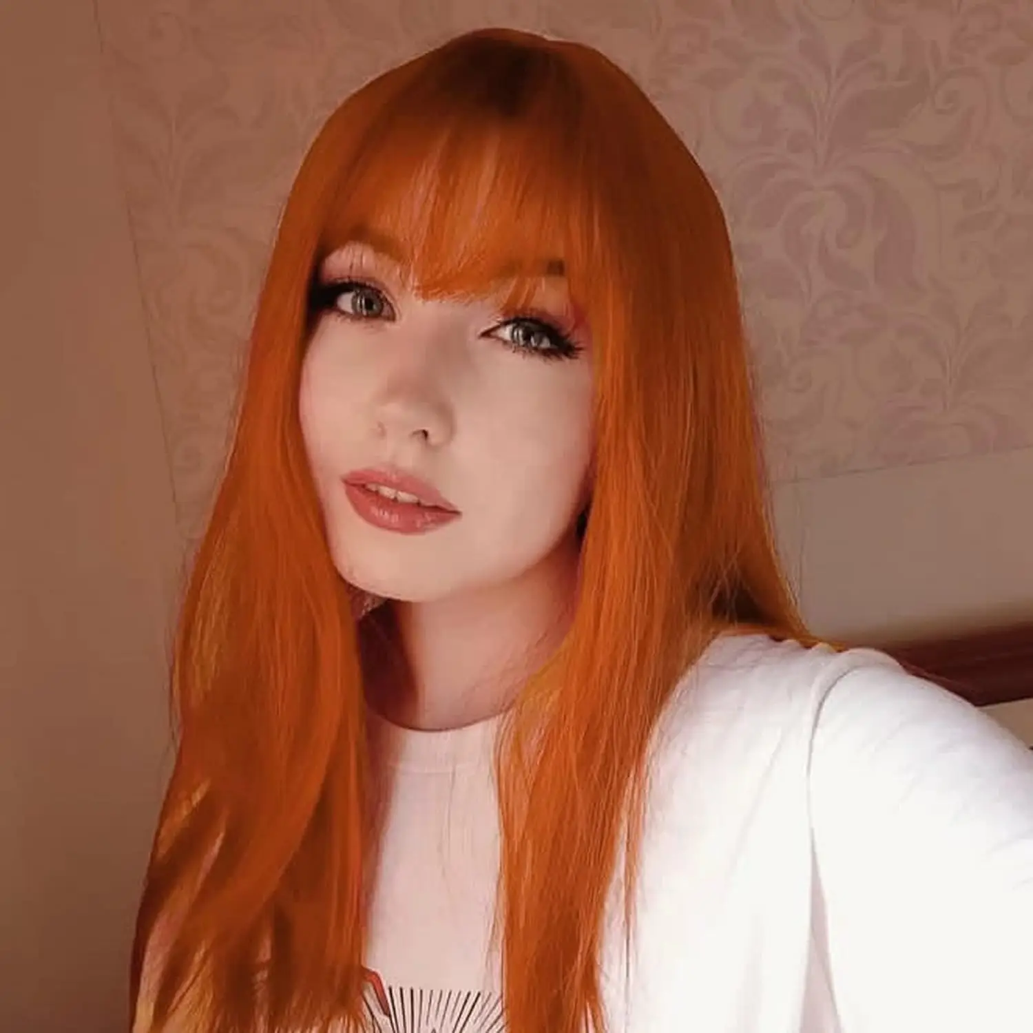 32 in/ 80 cm Orange Wigs Long Straight Orange Wig with Bangs Synthetic Hair Peluca Naranja Cosplay Anime Cosplay Wig