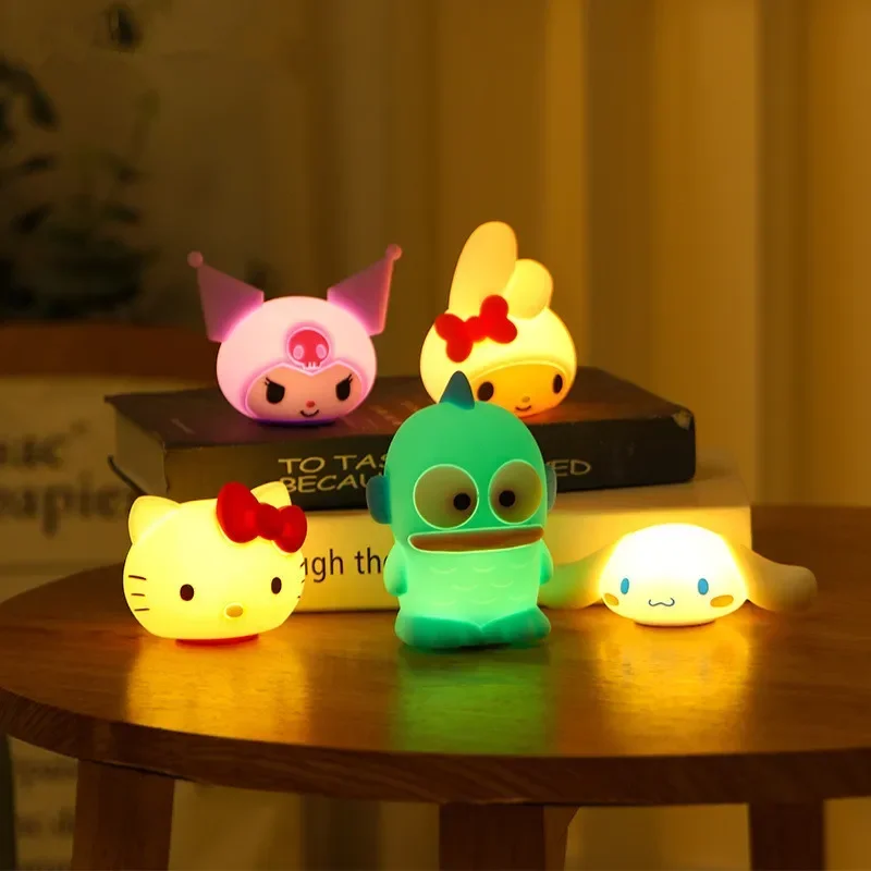 

[Funny] Lovely Sanrio Hello Kitty Chococat Melody Pochacco Kuromi Bedroom night light Bedside lamp toys Creative kids gifts