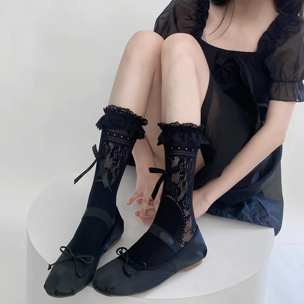 Sommerliche, dünne Spitzensocken mit süßer Schleife und hohlen Wadensocken