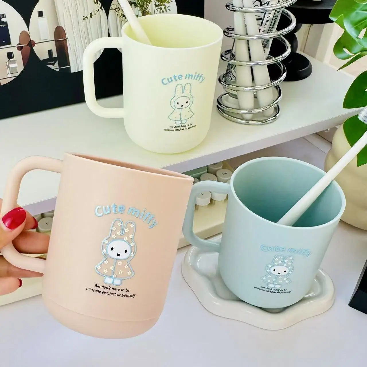 

Чашка для полоскания рта Miffy Rabbit, аниме, милый мультфильм, креативный простой принт, мультистиль, пара, студенческая кавайная чашка для чистки, домашний подарок