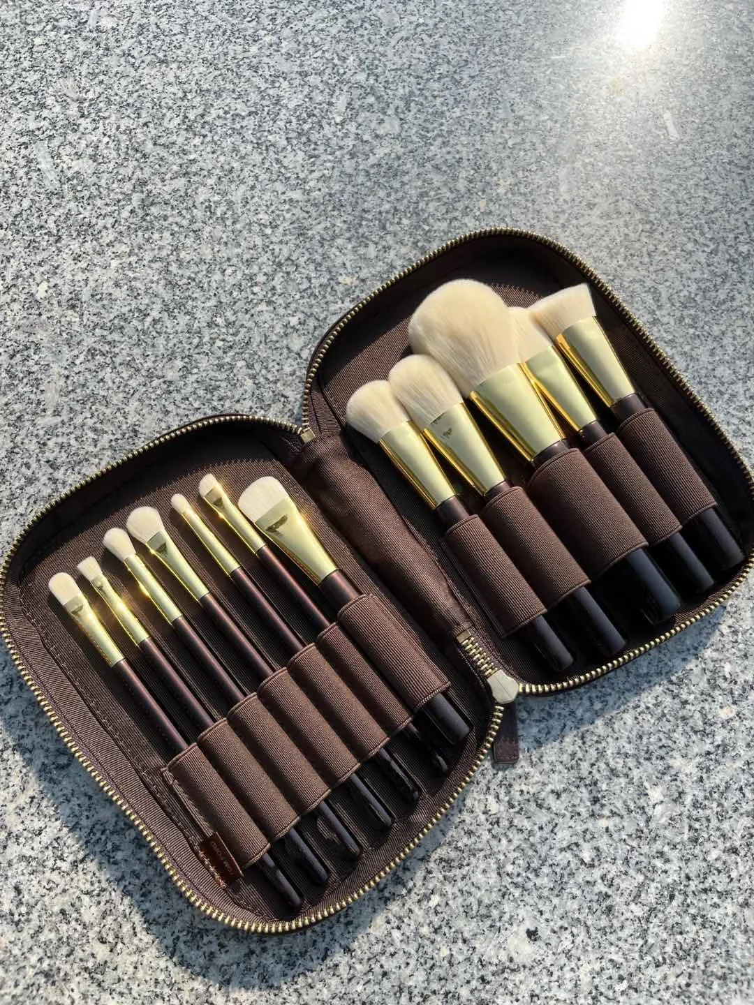 Soft Hair Makeup Brush Set T Shape Design For Smooth Blending Professional Cosmetic Brushes Essential Beauty Kit Gift Boxed