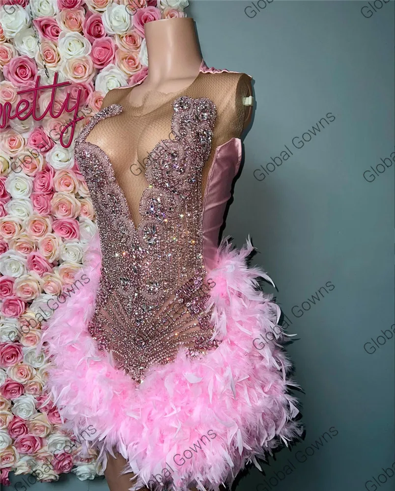 Pink O Neck Short Prom Dress Black Girls For 2024 Crystal Beaded Birthday Party Gown Feathers Mermaid Mini Cocktail Customized