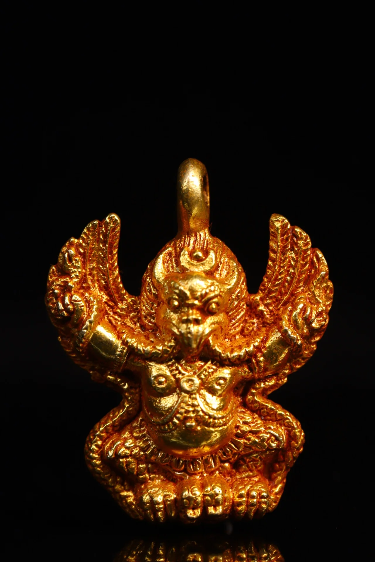 

2"Tibetan Temple Collection Old Purple Bronze Cinnabar Gilded Garuda Dhwaja Buddha Card Pendant Amulet Town house Exorcism