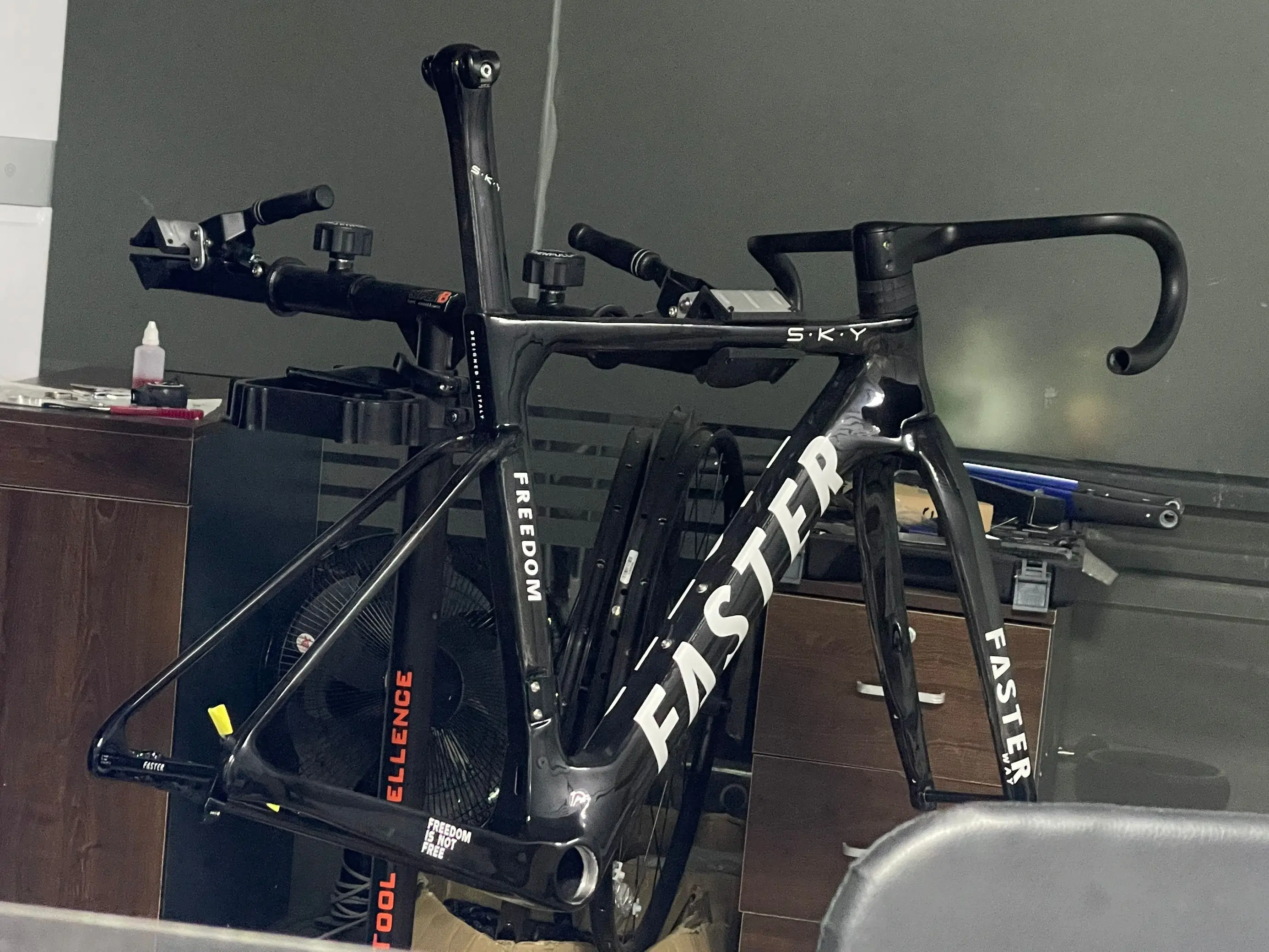 نموذج جديد T47 FASTERWAY الحرية إطارات الكربون دراجة الطريق الإطار مع شوكة Seatpost المشبك سماعة المقود 32C مكبح قرصي