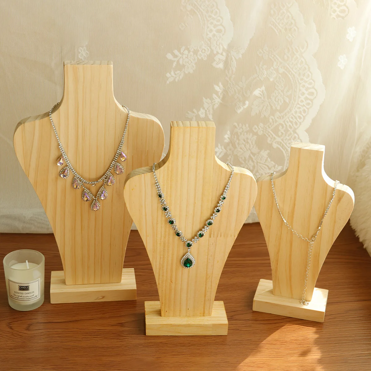 木製ポートレートネックレスホルダー ヴィンテージジュエリーディスプレイスタンド カウンターネックレス収納ディスプレイラック レディースジュエリーシェルフ