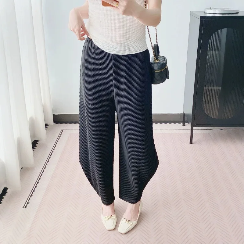  Pleated Pants 2026 Autumn New Casual Elastic Waist Loose Fit Draped Thick Fabric Women's Harem Nine-Point Pants