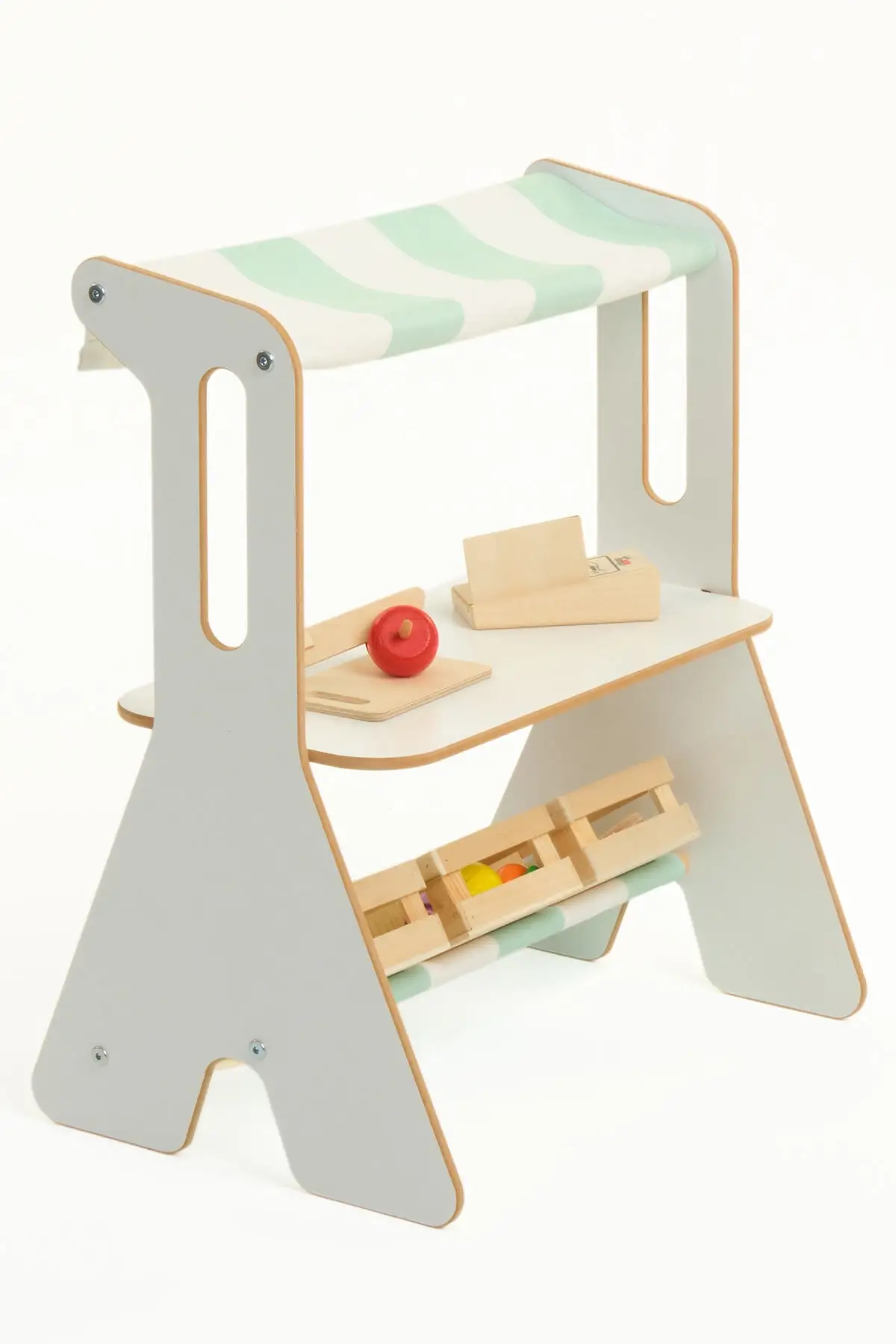 Mia mercearia de madeira e mesa de loja