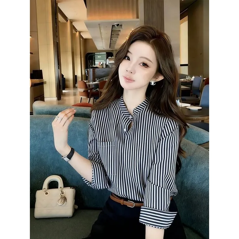 Women Commuter Style Black White Vertical Striped Stand Collar Shirts Loose Long Sleeve Blouse