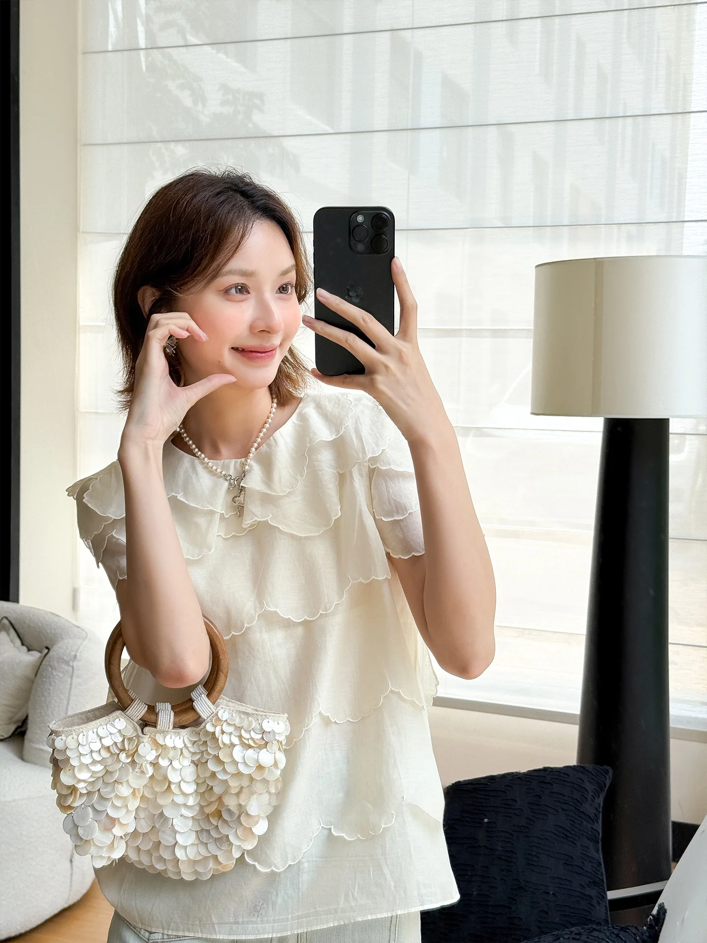 

Женская летняя дышащая повседневная блузка из смесового шелка Cloud Soft с волнообразным узором, вышивкой и кружевным воротником, с коротким рукавом