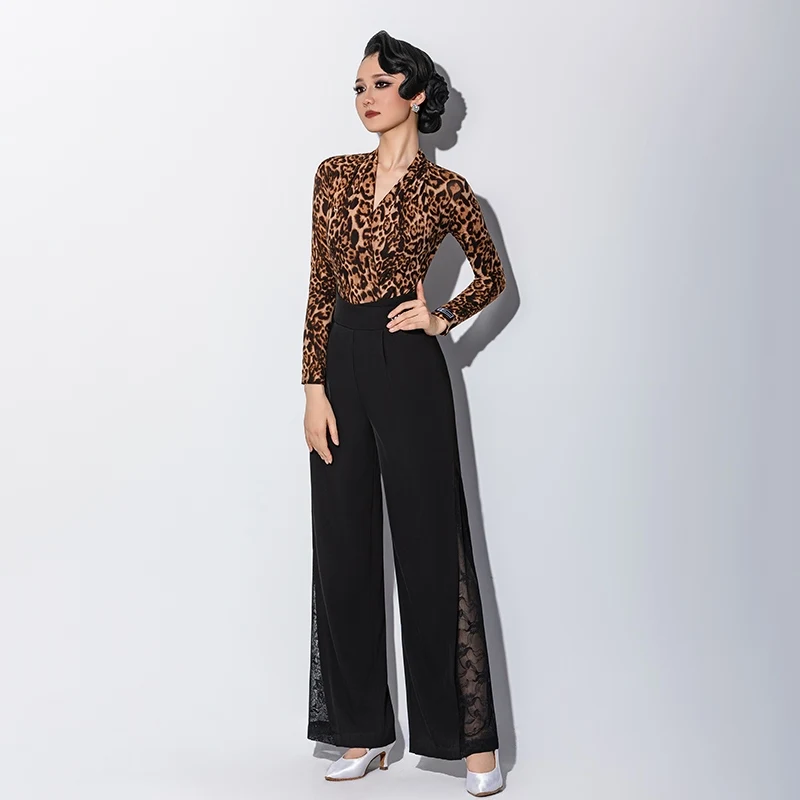 2025-nuovi-costumi-di-performance-di-danza-da-sala-donna-stampa-leopardata-con-scollo-a-v-pantaloni-di-pizzo-danza-moderna-valzer-concorso-indossare-dn21837