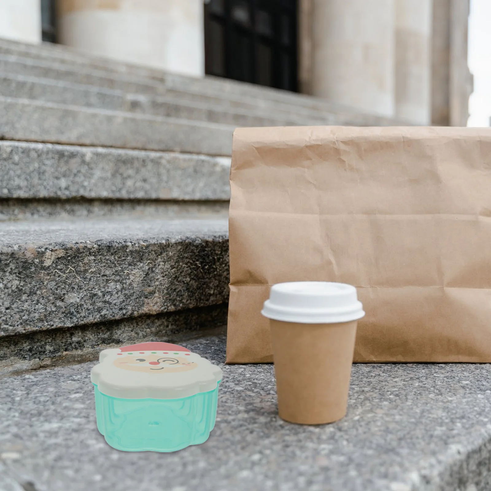 

4Pcs Portable Food Box High-Quality Material Fresh-Keeping Container for Fruits Salads Meals Ideal Gift Random Color