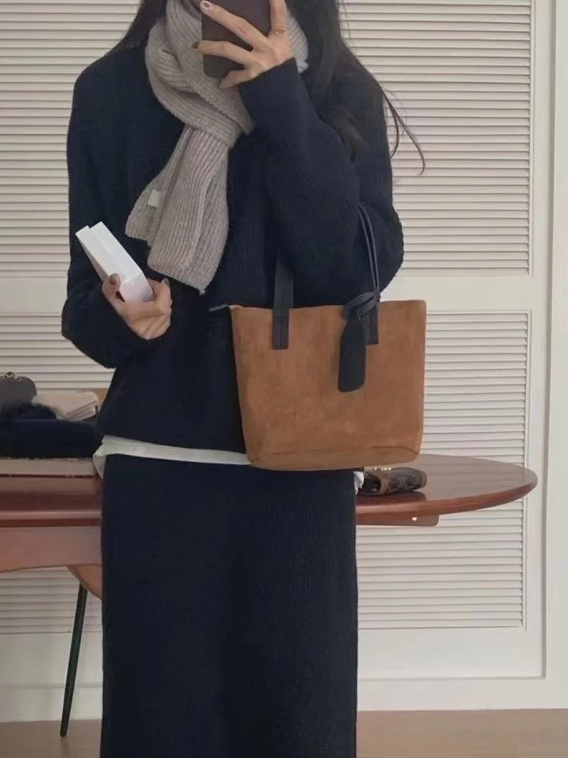 Faionable ey Set Sweet Cool Sistema di sale in due pezzi ort plus Size Maglione e gonna da donna Ensemble Inverno 2025