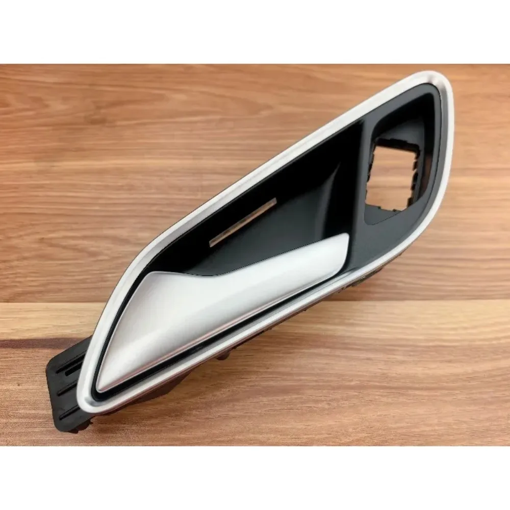 8U0.919.177.A   Genuine Front Rear Left Right Door Inner Panel Handle for Audi Q3