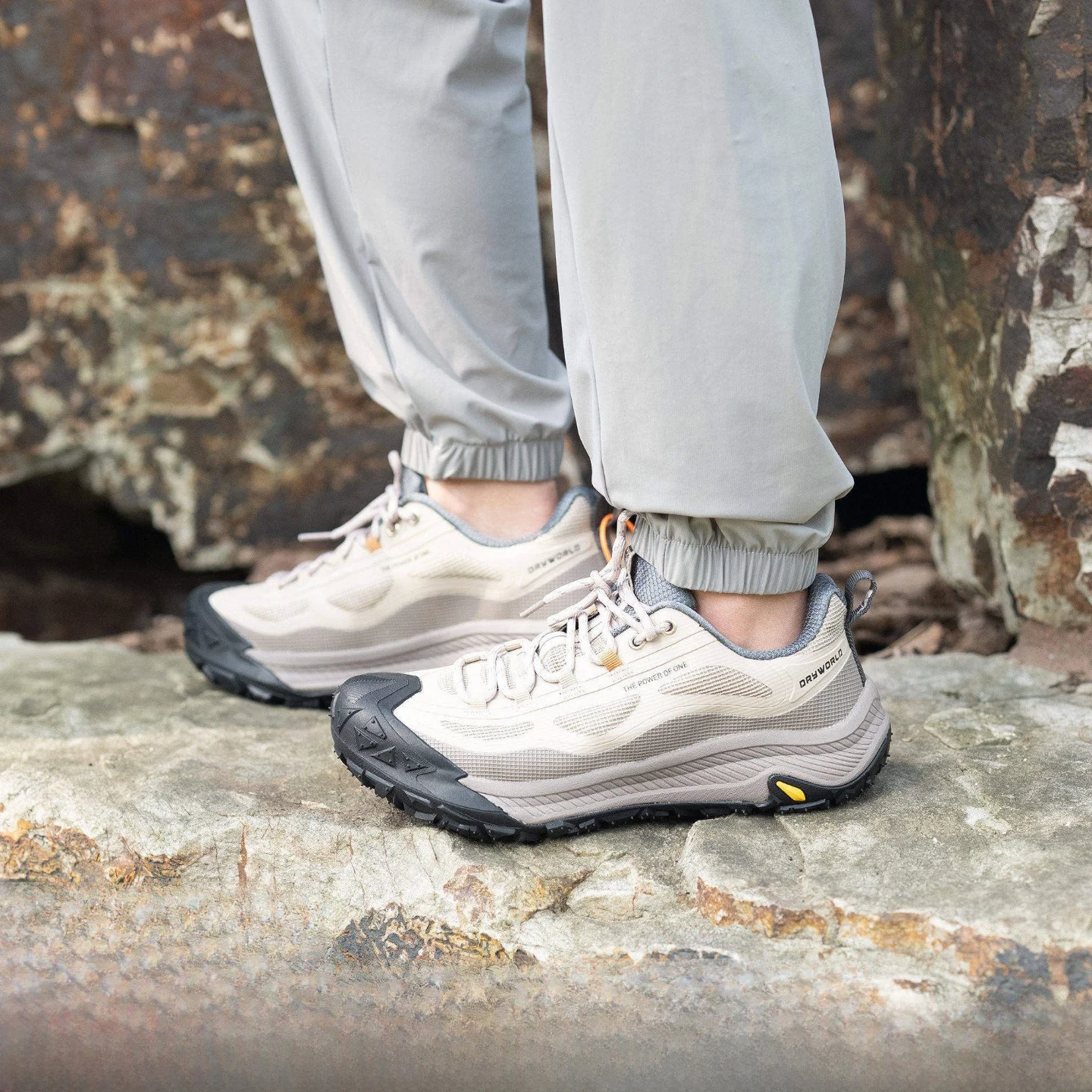 

Trendy Outdoor Casual Shoes for Men And Women with 3D Woven Mesh TPU Rubber Sole All Terrain Autumn Leisure Hiking Shoes