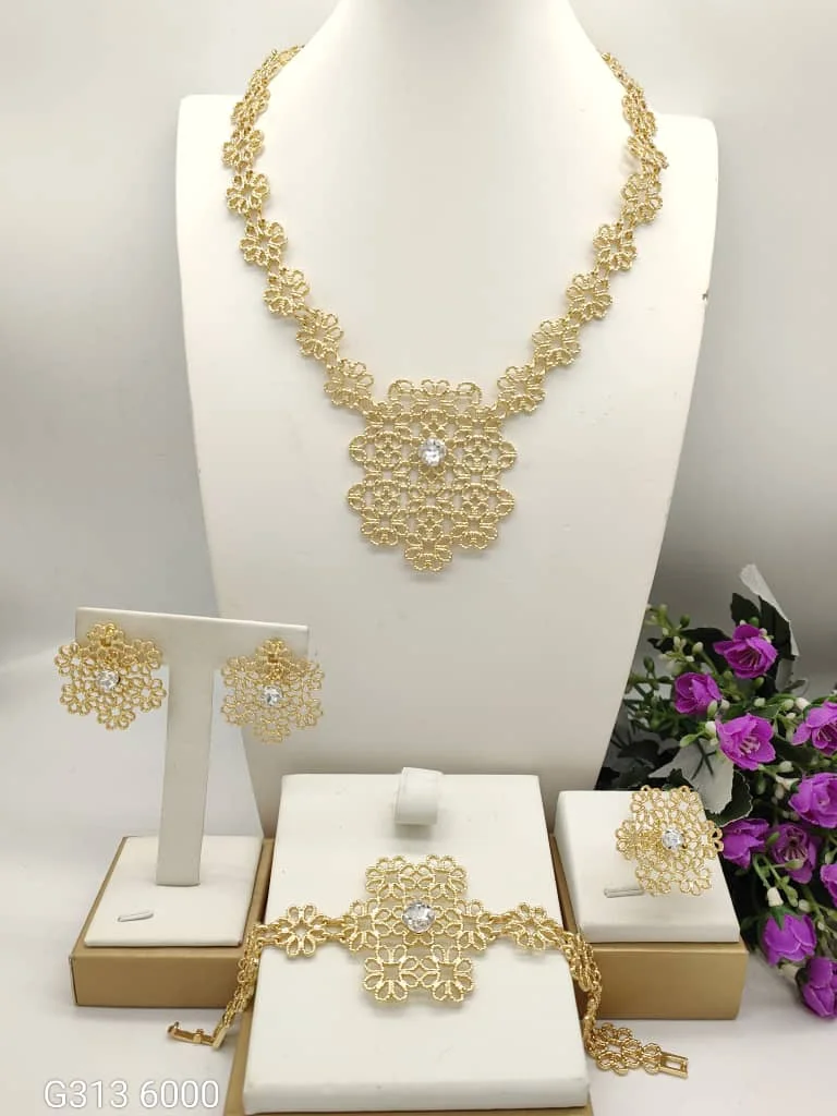 

Luxury Women Jewelry Set 18K Gold Plated Elegant Big Drop Earrings Accessories Necklace Ring Bracelet Dubai Set Jewelry Gold Si