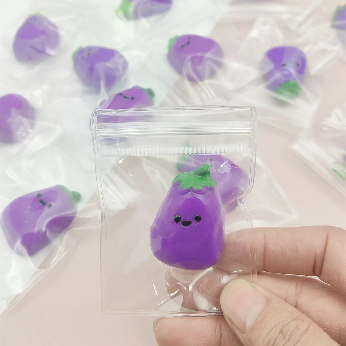 

Креативные милые баклажаны TPR, игрушка с медленным отскоком, имитация овощных офисов, щепотка, игрушки для детей и взрослых, антисерес-игрушка, подарки для девочек