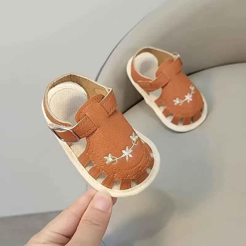 Fashionable Baby Hollow Breathable Sandals With Soft Sole Comfortable and Suitable For Indoor Walking Sandals