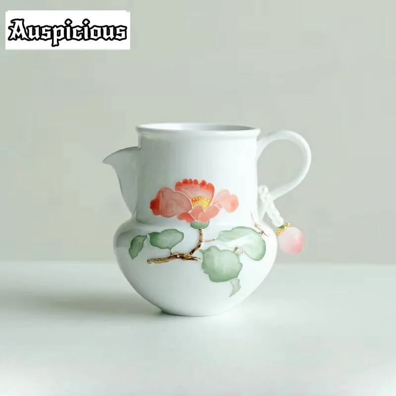 

170ml Hand Drawn Camellia Fragrant Tea Pitcher Creative Outline In Gold Travel Serving Cup Cha Hai Justice Cup Cha Gift Supplies