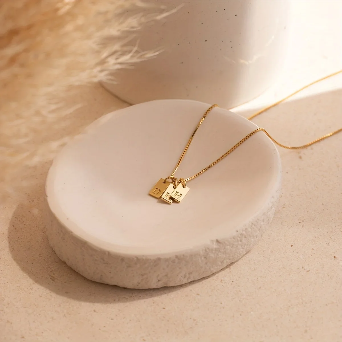 Fashion Initial Pendant Letters Necklace for Women Simple Gold Plated Necklace Jewelry Gift