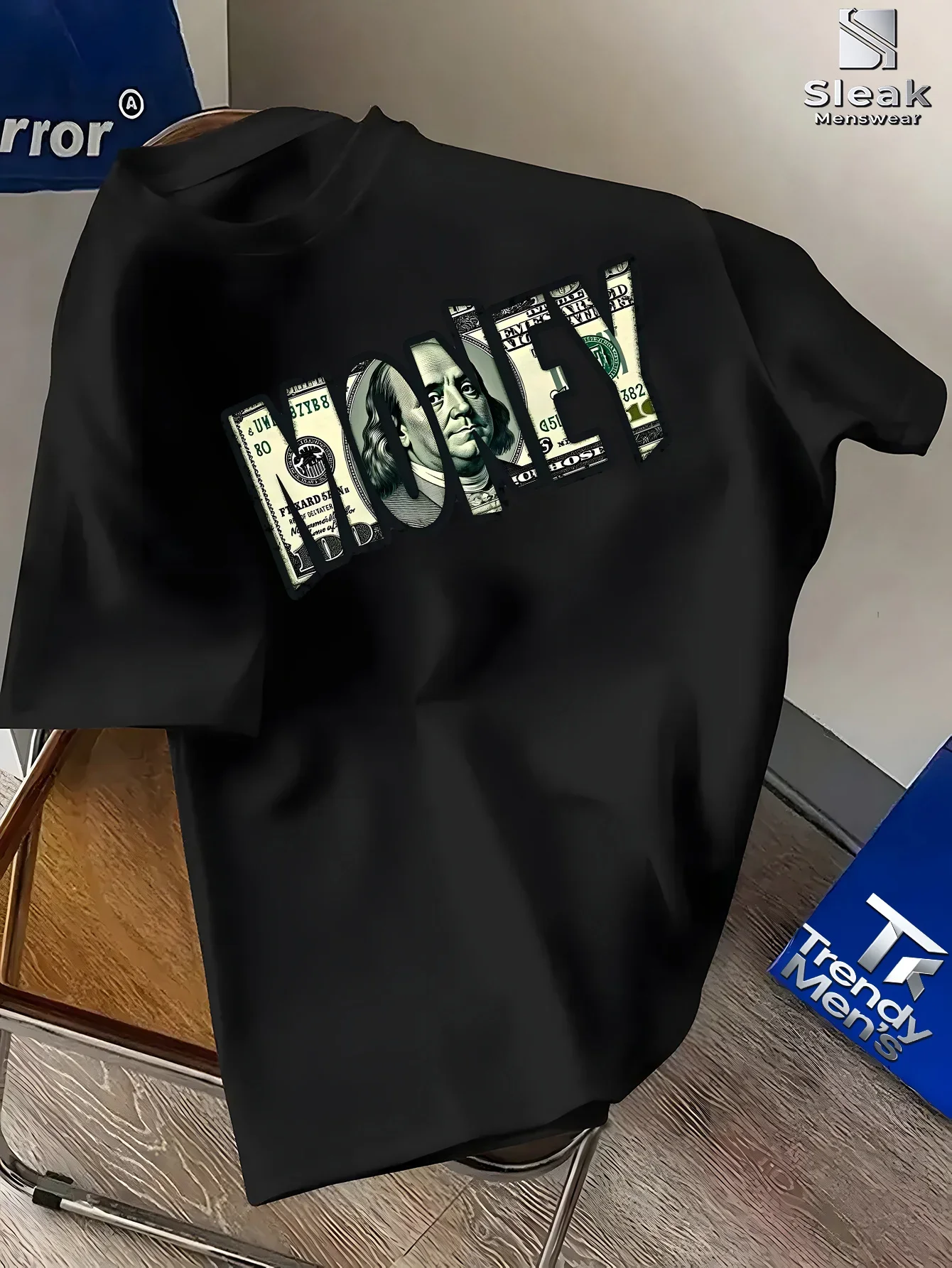 Regular Fit Graphic Tee - A Daily Eye-Catching Style for Men! 