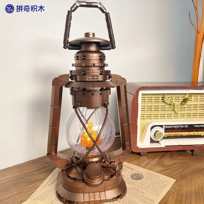 

Pantasy Vintage Light Building Blocks Retro Nostalgic Home Decoration Assembly Model Puzzle Toy Atmosphere Ornament Gift