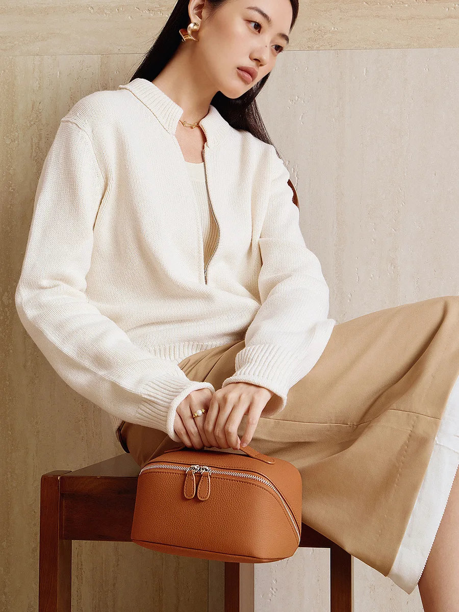 New Genuine Leather Makeup Bag Multi functional Travel Women's Cowhide Compact and Portable Toilet Bag