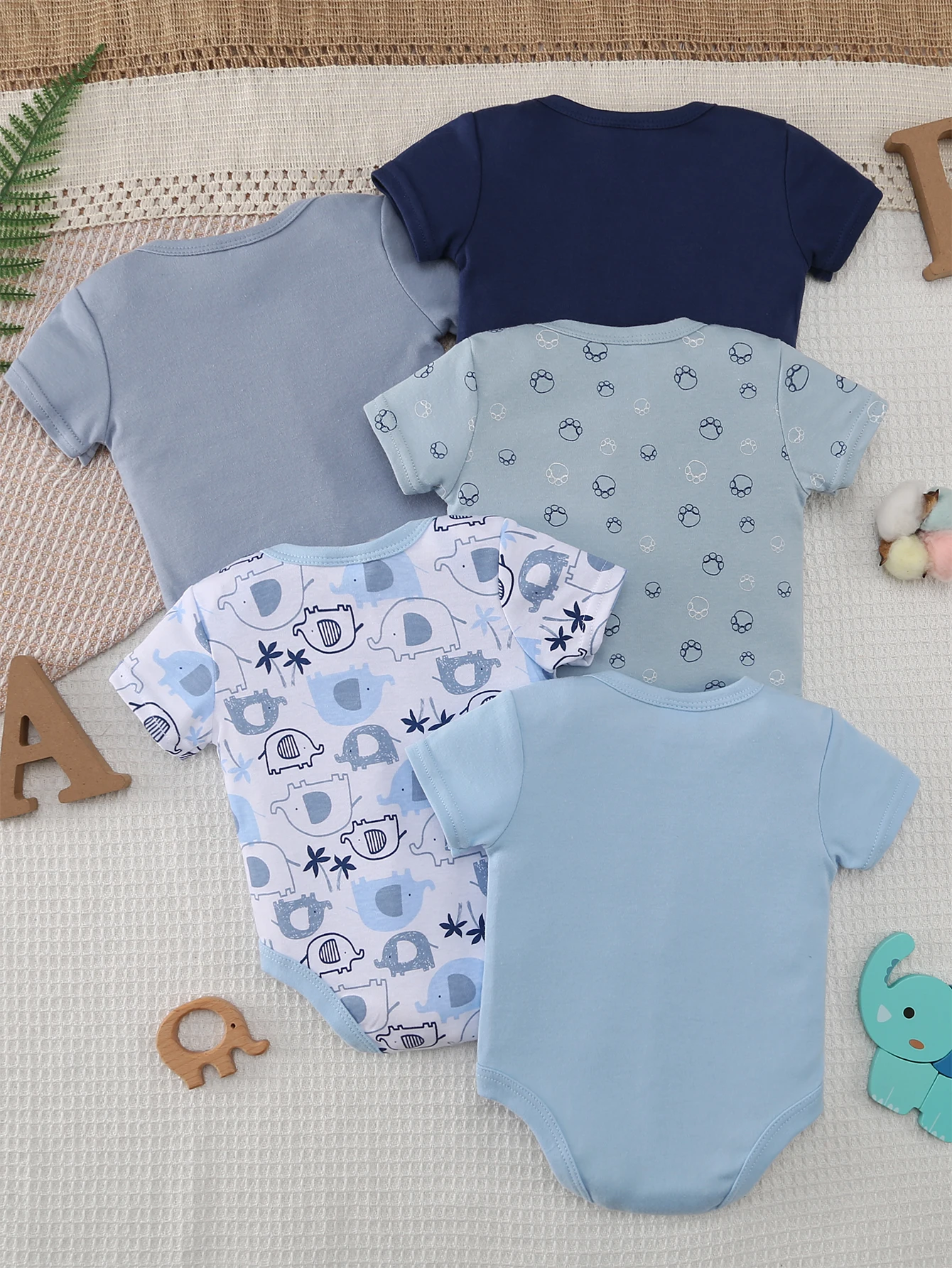 5-Piece Newborn Baby Boy Short-Sleeve Romper Set - All-Season Elephant Pattern Soft Snap-Button Outfit, Round Neck, Machine Washable, Perfect as a Christmas Gift, Ideal for Outdoor Wear