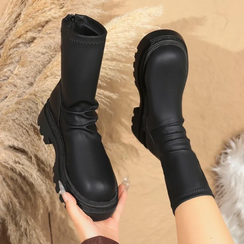 

Новинка 2025 года, зимние женские ботильоны в стиле панк, модные короткие ботинки на толстой подошве и молнии, женские элегантные туфли на плоской подошве на платформе