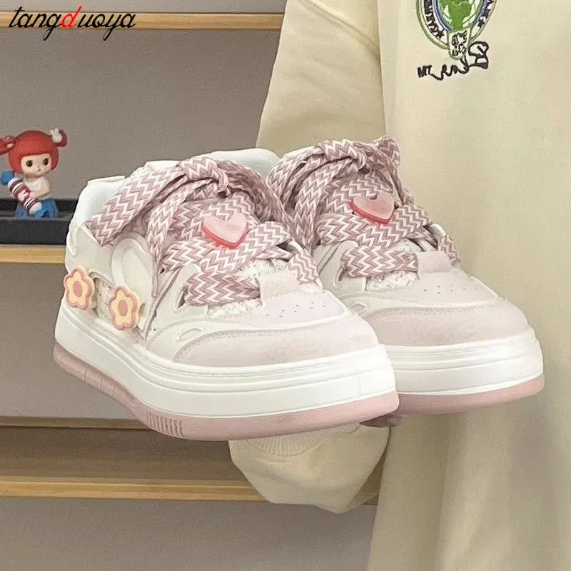 Pink Platform Sneakers girls Kawaii Korean Sports Shoes Harajuku Cute Flower design Lolita Sneakers Female Casual Tennis Shoes