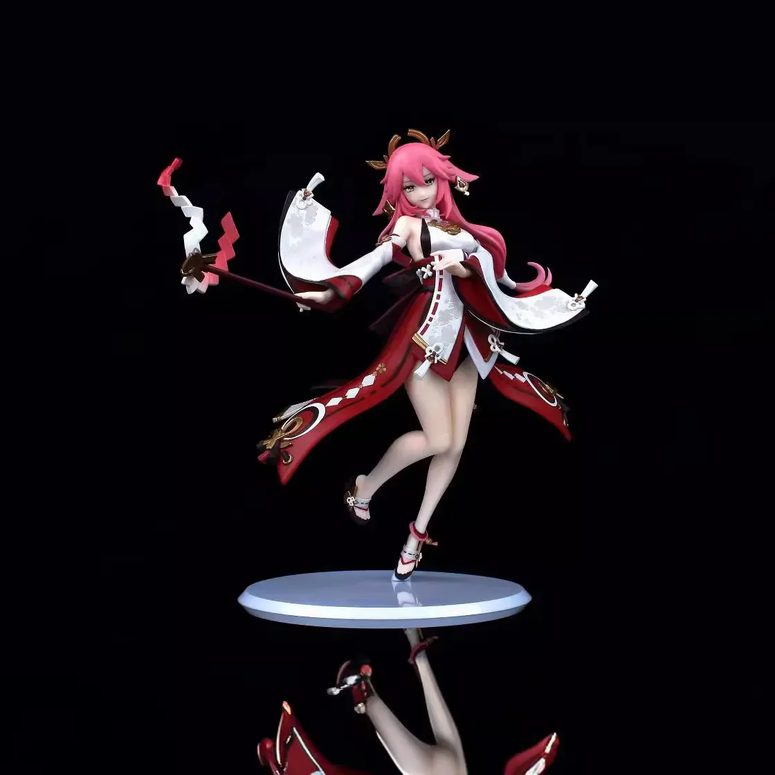 

25cm Genshin Impact Yae Miko Grand Narukami Shrine Game Girl Figure Model Gk Statue Collection Desktop Decoration Ornament Toys